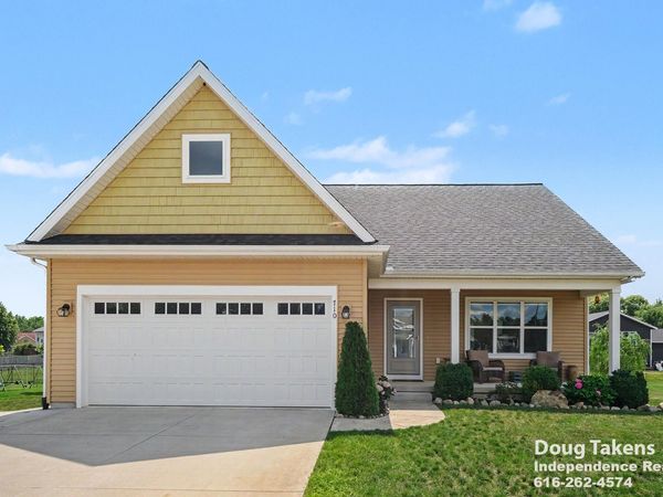 710 Chary Glen Drive NW, Kent City, MI 49330