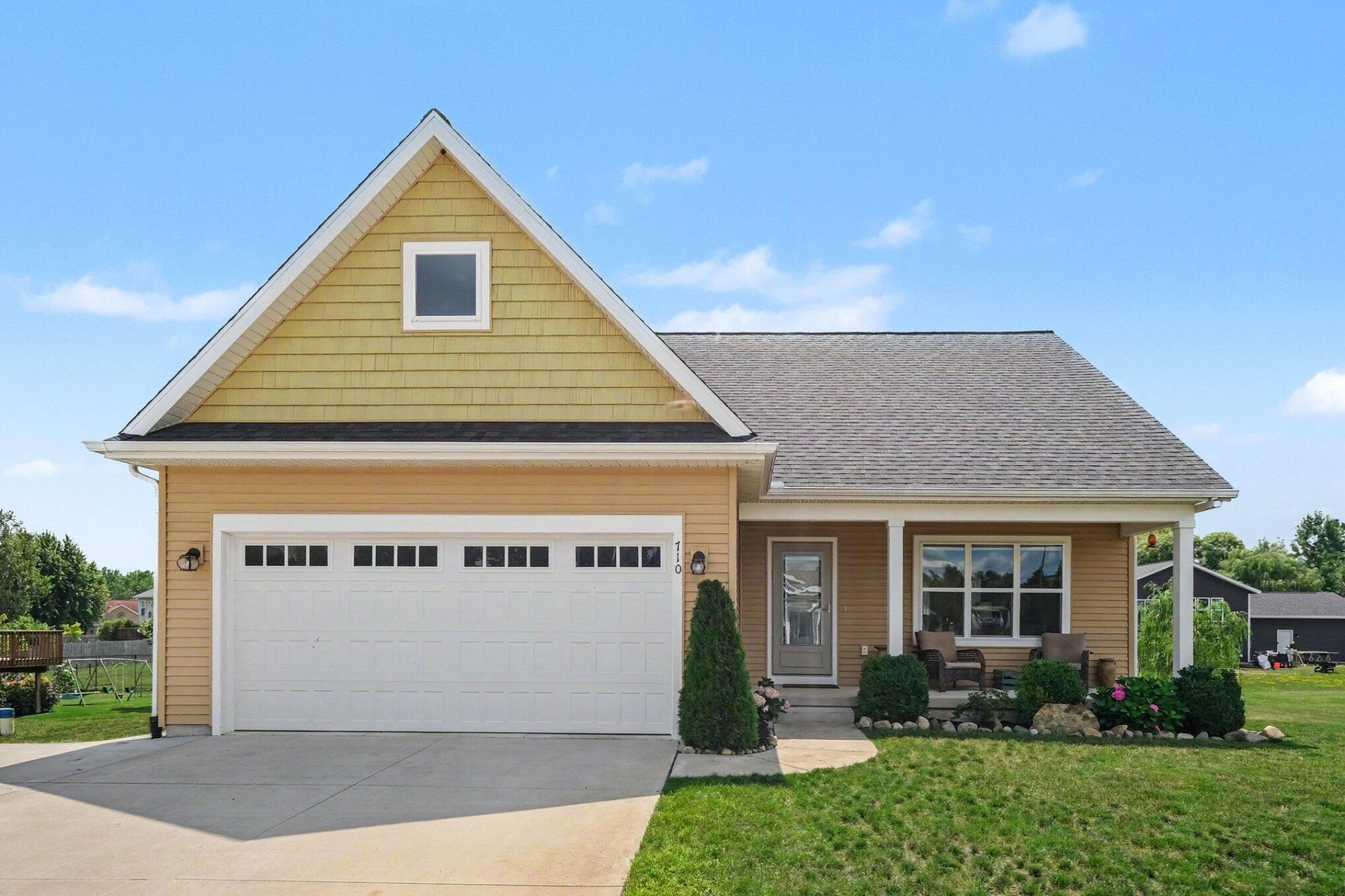 710 Chary Glen Drive Nw, Kent City, MI 49330 Main Photo