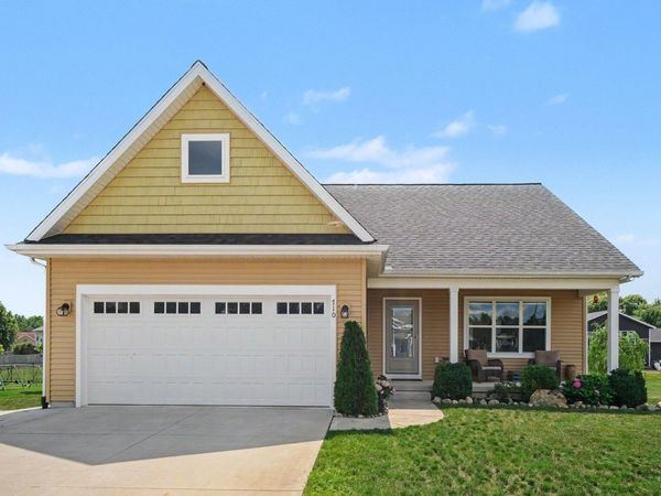 710 Chary Glen Drive NW, Kent City, MI 49330