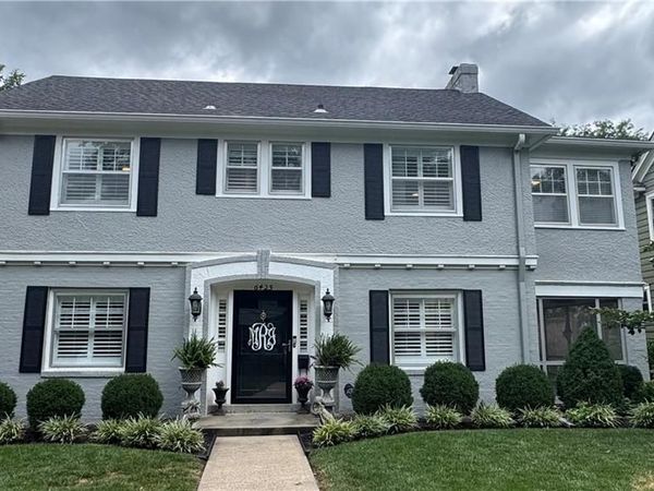 6425 Summit Street, Kansas City, MO 64113