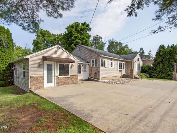 401 Hudson Avenue, Mechanicville, NY 12118