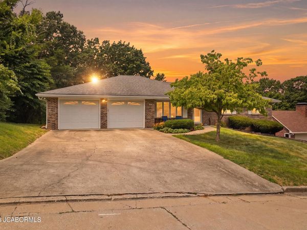 1926 TIMBER ROAD, Jefferson City, MO 65101