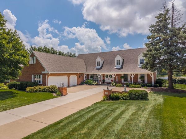 3009 Thornwood Lane , Bloomington, IL 61704