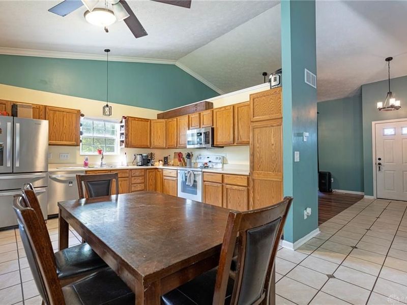 592 Sherman Drive, Franklin, OH 45005 Photo 5