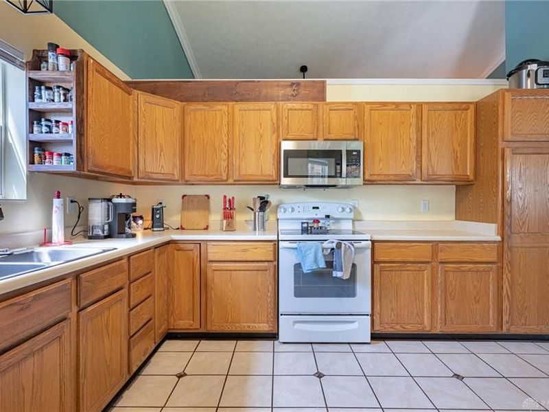 592 Sherman Drive, Franklin, OH 45005 Photo 8