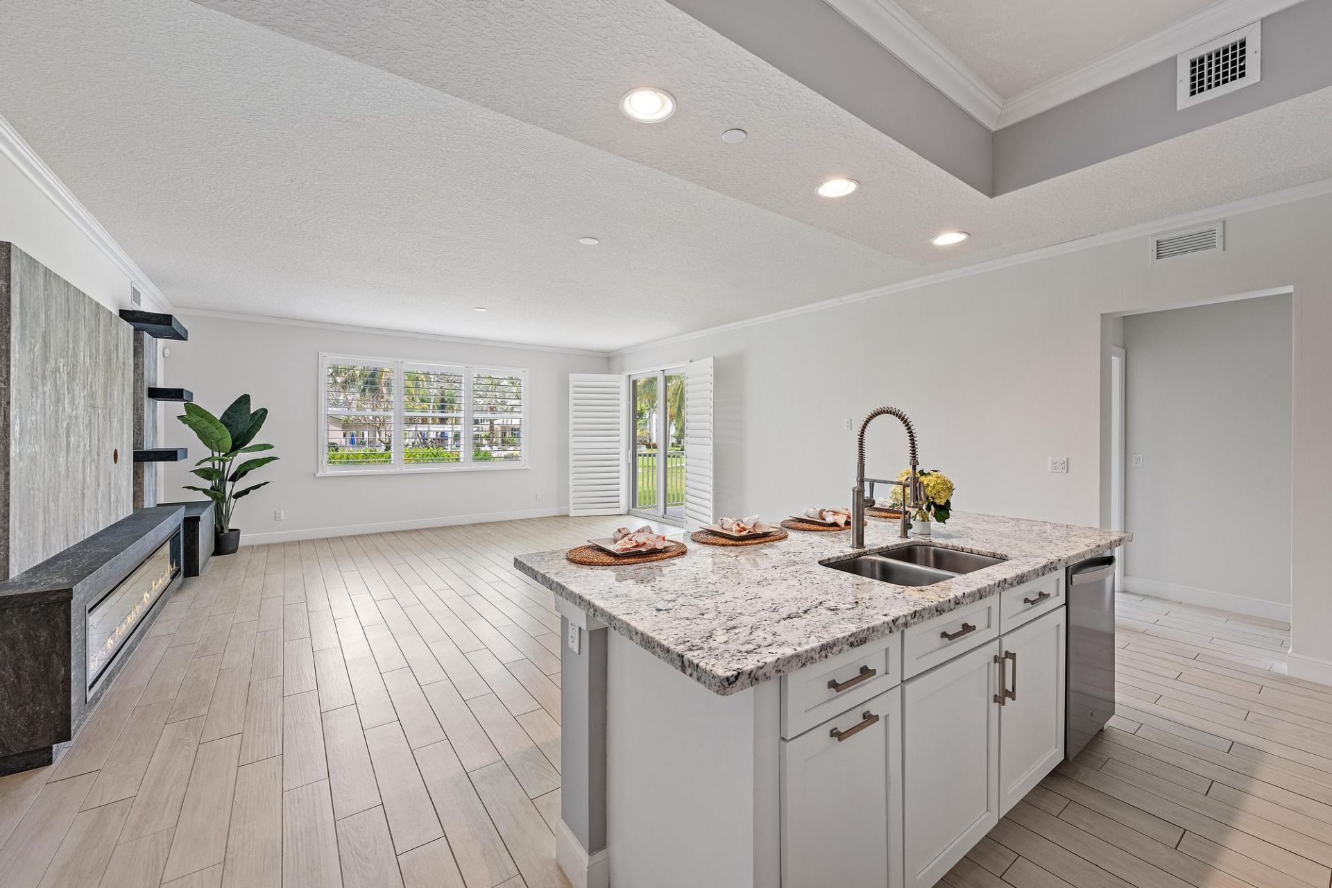 411 Bay Colony Drive N, Juno Beach, FL 33408 Photo