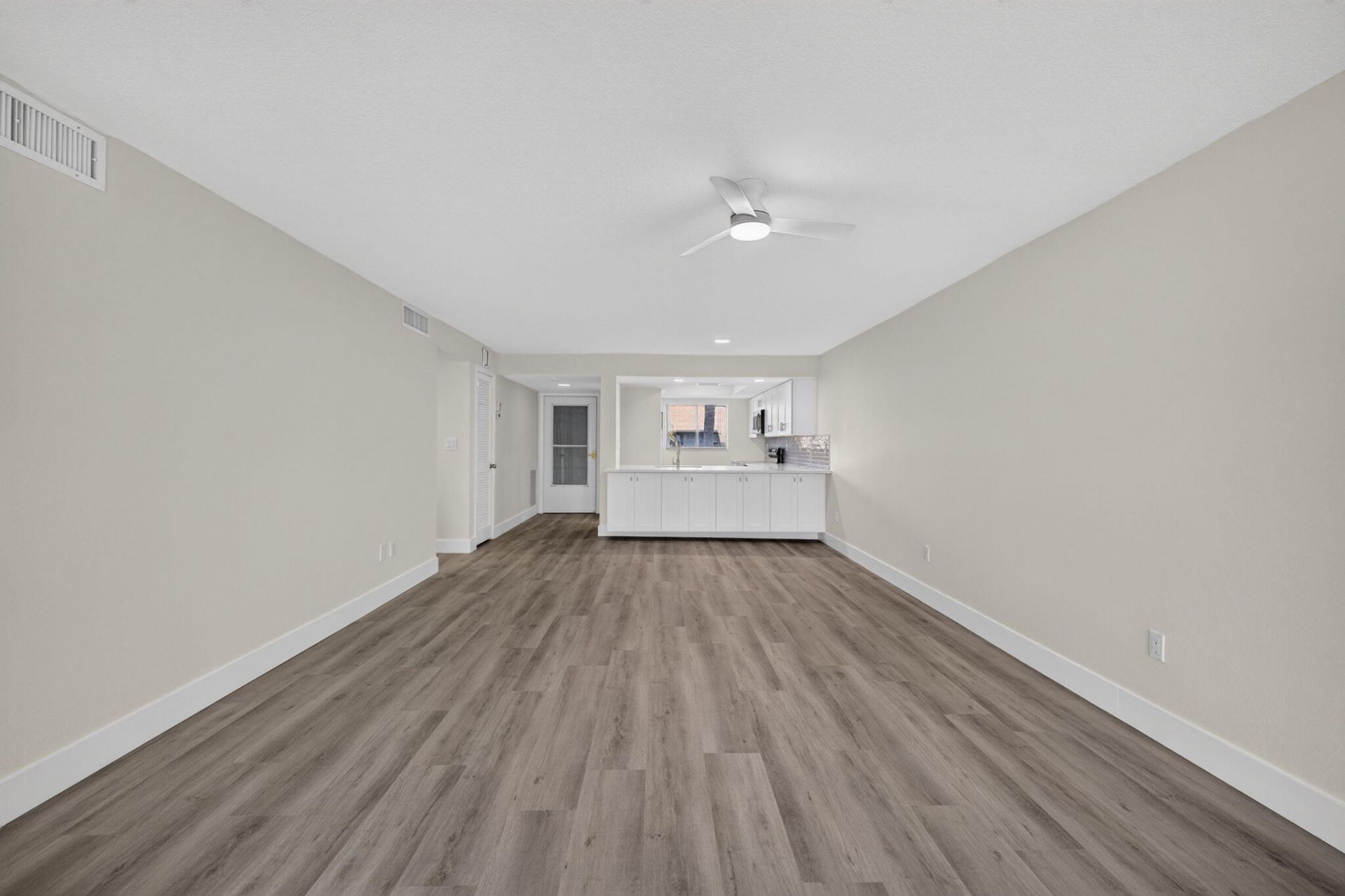 1600 NE Dixie Highway, Unit 10-205, Jensen Beach, FL 34957 Photo