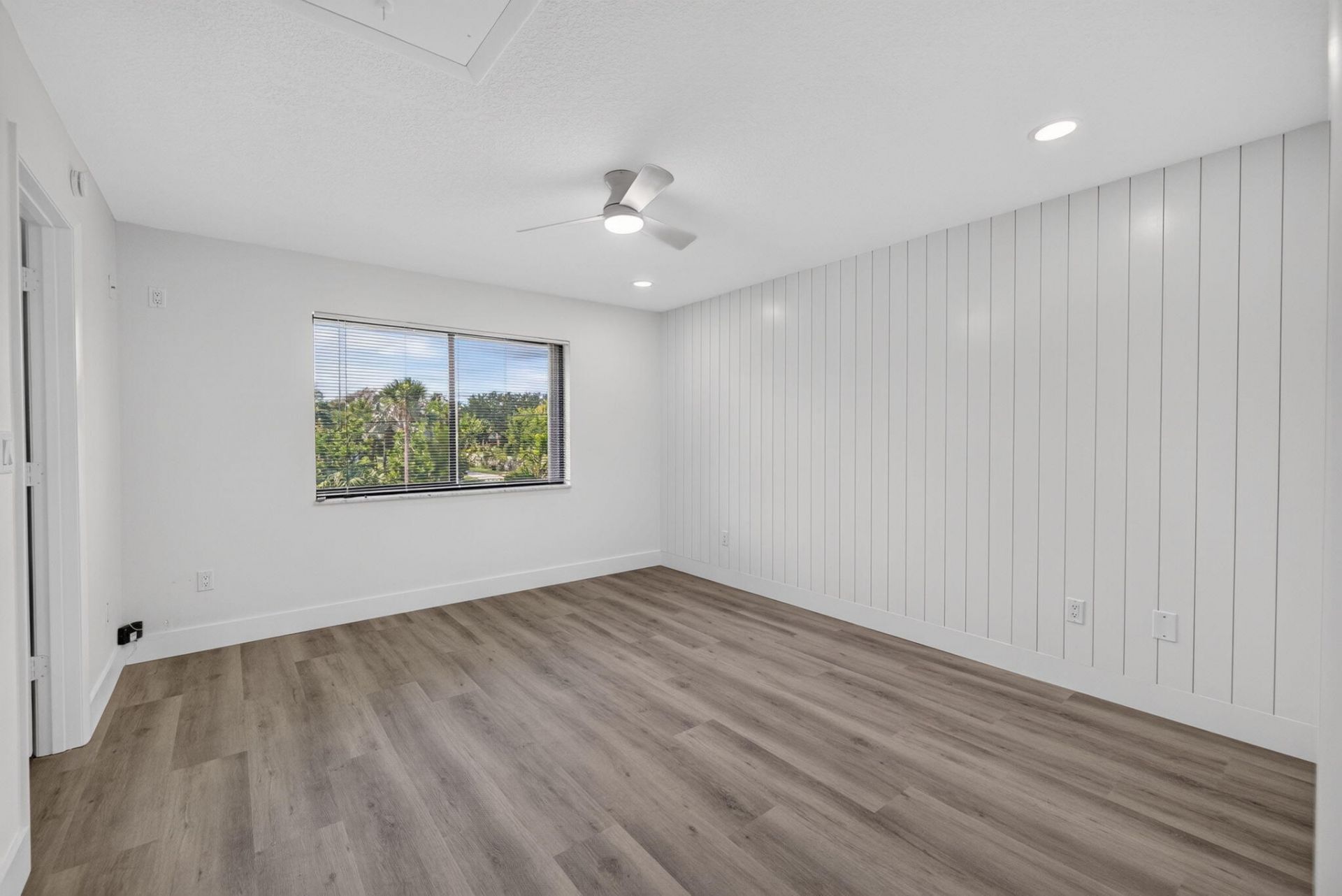 1600 NE Dixie Highway, Unit 10-205, Jensen Beach, FL 34957 Photo