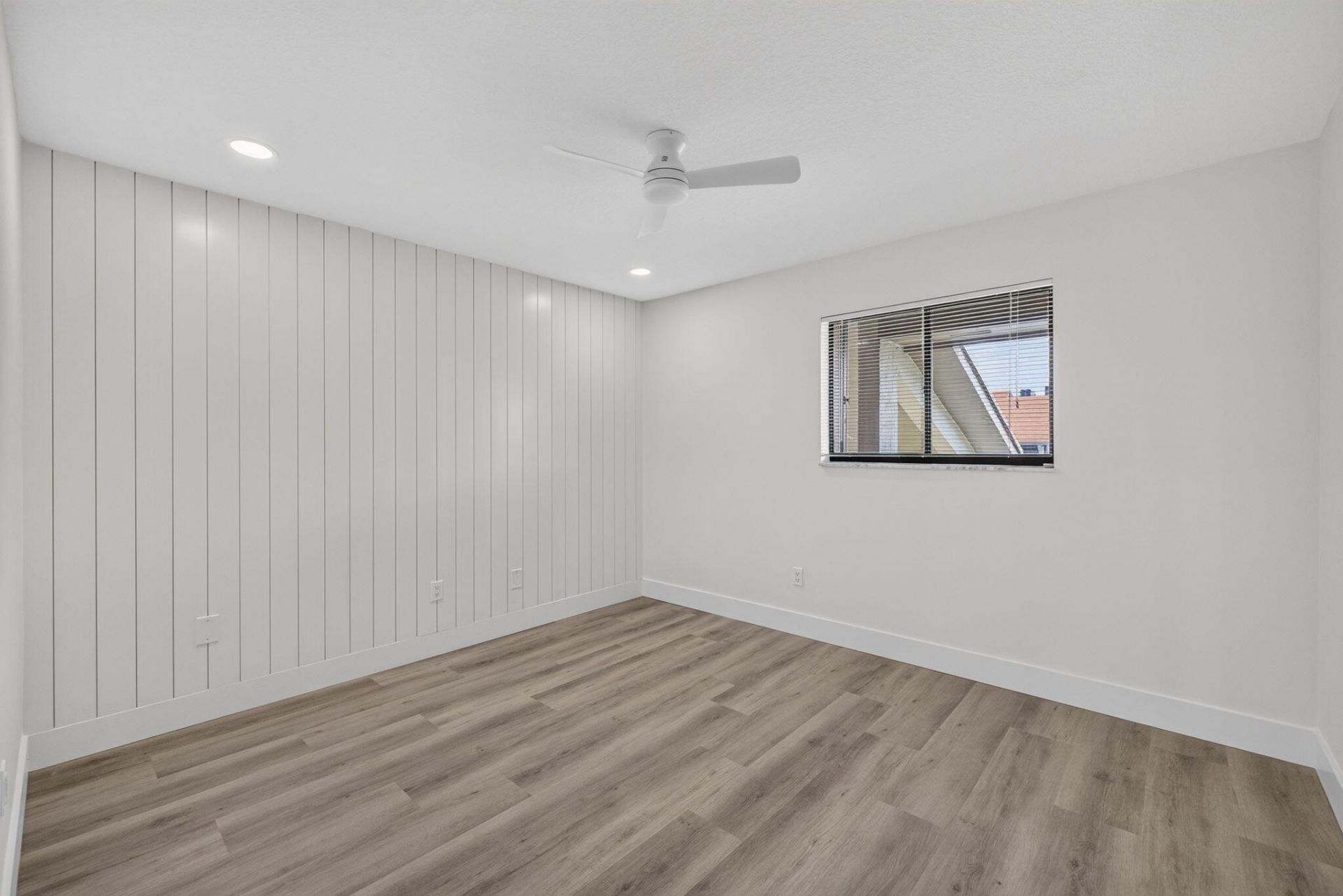 1600 NE Dixie Highway, Unit 10-205, Jensen Beach, FL 34957 Photo
