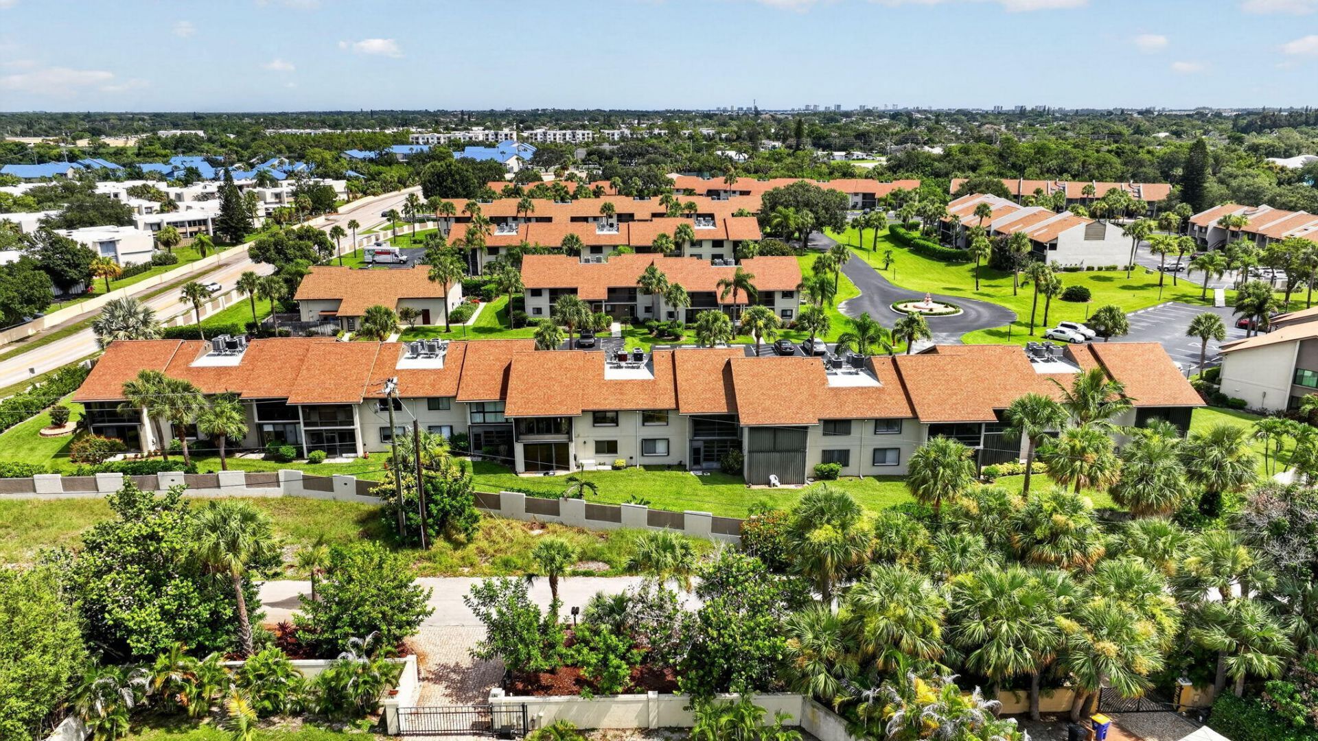 1600 NE Dixie Highway, Unit 10-205, Jensen Beach, FL 34957 Photo