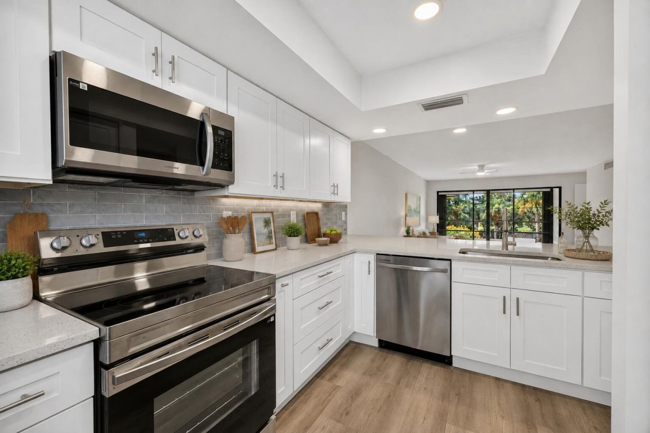 1600 NE Dixie Highway, Unit 10-205, Jensen Beach, FL 34957 Photo