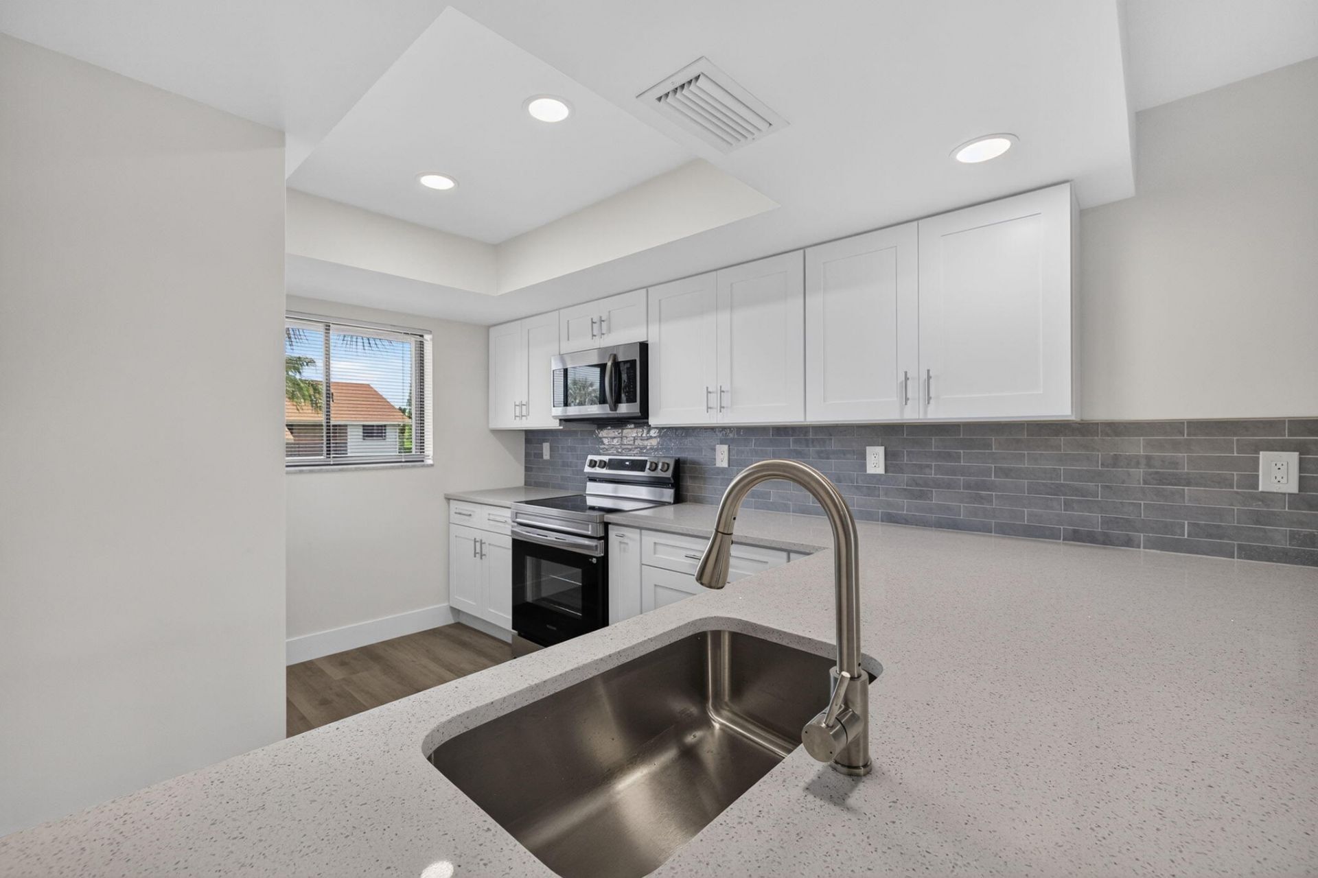 1600 NE Dixie Highway, Unit 10-205, Jensen Beach, FL 34957 Photo