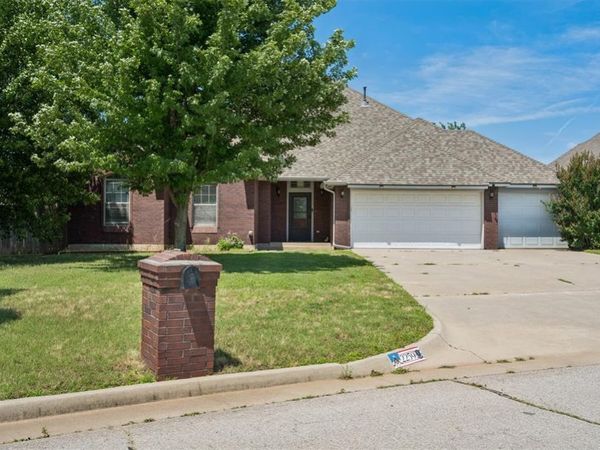 2259 Bradford Avenue, Newcastle, OK 73065