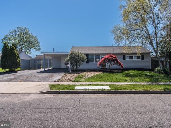 30 PRIMROSE LANE , LEVITTOWN, PA 19054