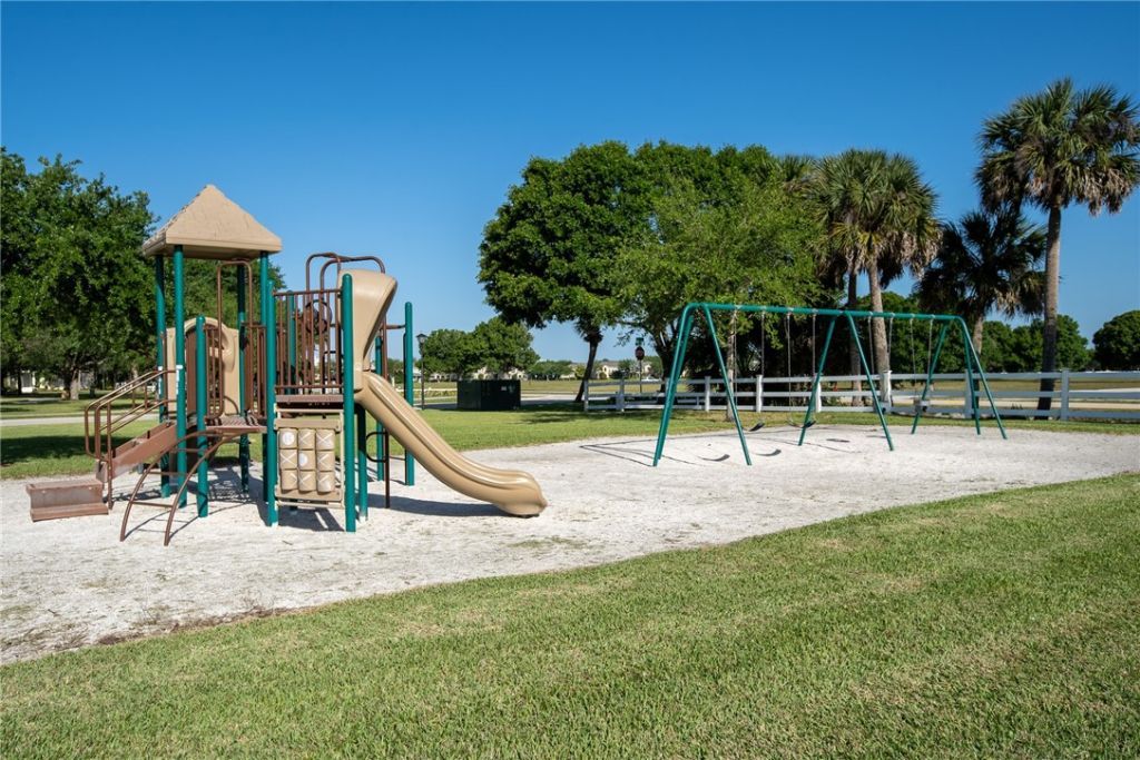 7501 14th Lane, Vero Beach, FL 32966 Photo