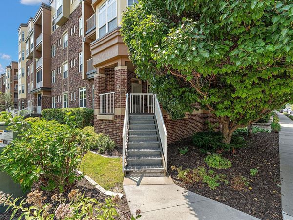 2407 39th Avenue NE, Unit 113, Saint Anthony, MN 55421