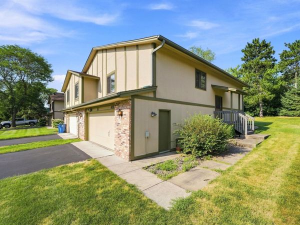 4233 Thornhill Lane, Saint Paul, MN 55127