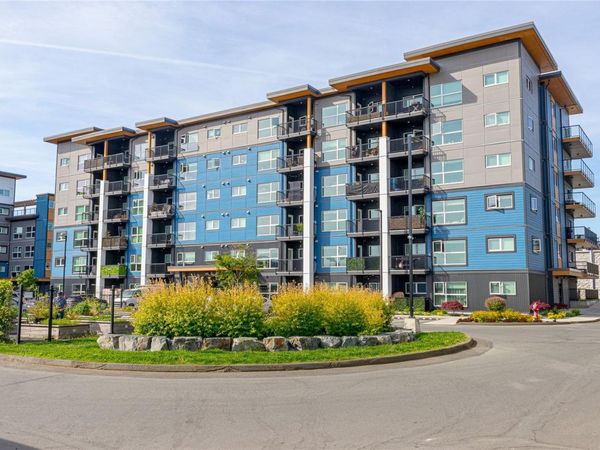 2465 Gateway Rd , Unit #301, Langford, BC V9B 5X3