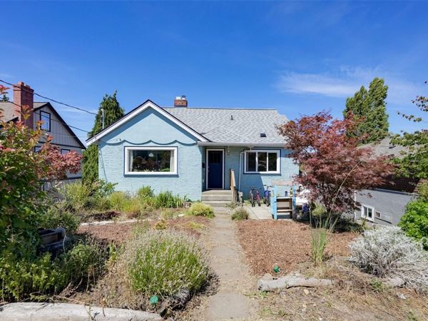 3172 Donald St , Saanich, BC V9A 1Y3