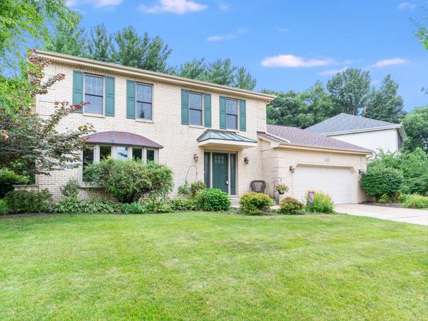 2315 Ridgewood Road , Lisle, IL 60532