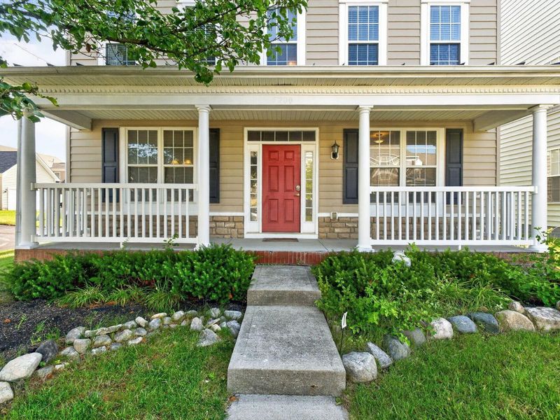 5200 Pyramid Falls Drive, Dublin, OH 43016 Photo 2