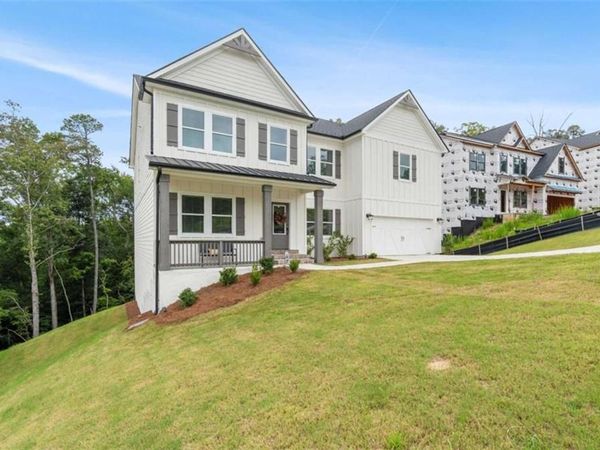 149 Silvercrest Drive , Acworth, GA 30101