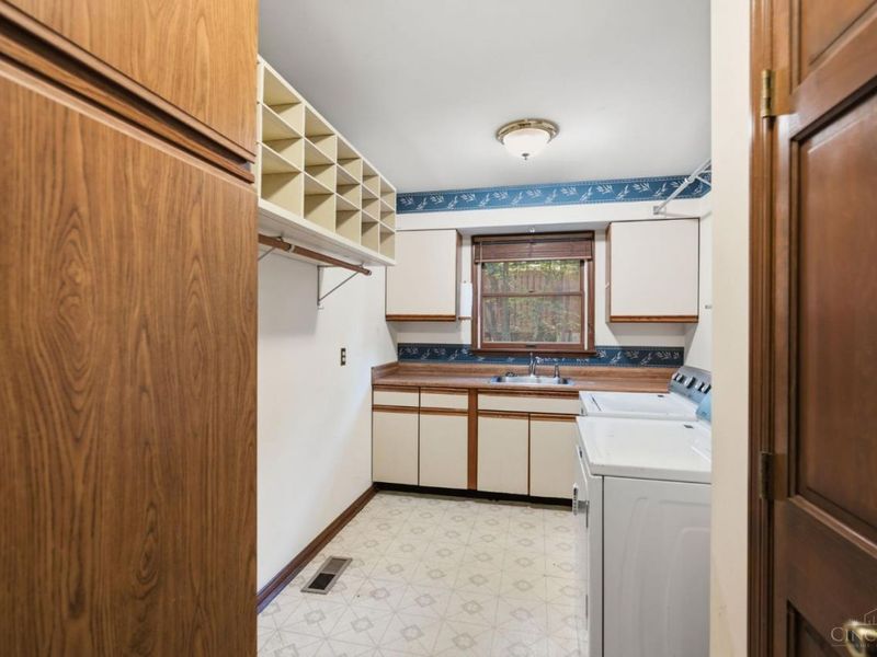 4427 Bromyard Avenue, West Chester, OH 45241 Photo 17