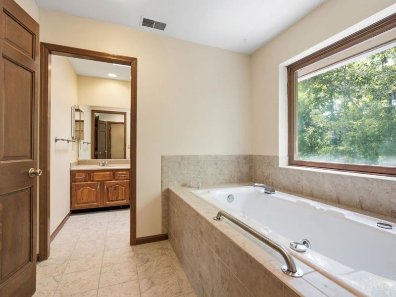 4427 Bromyard Avenue, West Chester, OH 45241 Photo 23