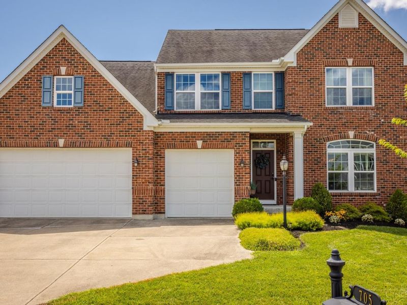 705 Lake View Drive, Union Twp, OH 45150 Photo 1