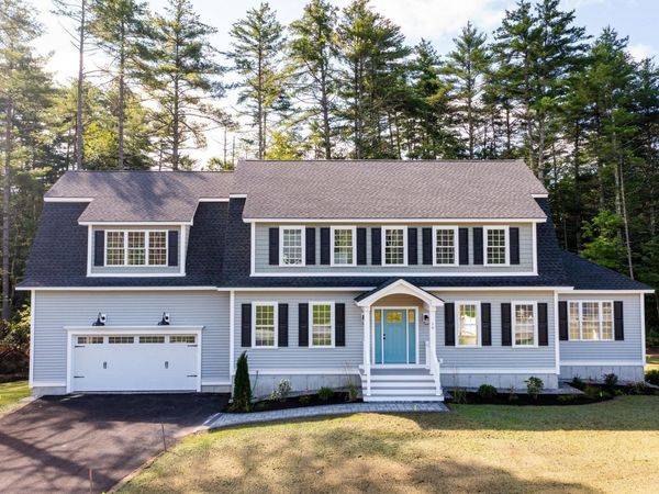 19 Unkety Brook Way, Dunstable, MA 01827