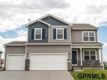 13012 S 67th Street, Papillion, NE 68133