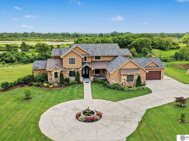 1520 Provencal Circle, Yutan, NE 68073