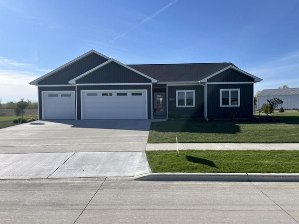 2971 S Weiler ROAD, Kaukauna, WI 54130