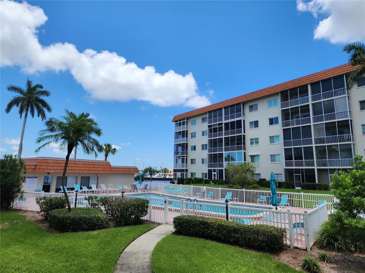 1650 1st Avenue W, Unit 408B, Bradenton, FL 34205 Photo