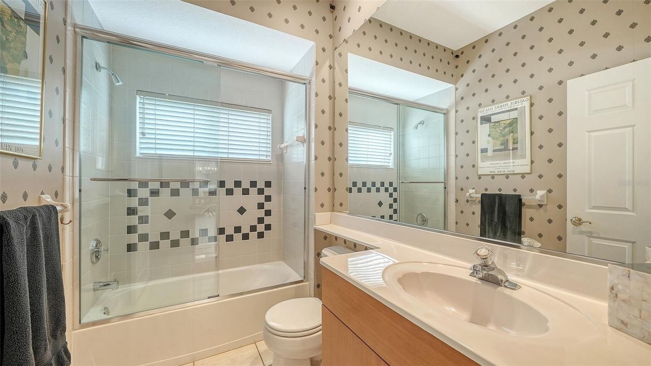 4727 Carrington Circle, Sarasota, FL 34243 Photo