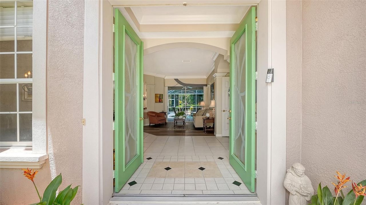 4727 Carrington Circle, Sarasota, FL 34243 Photo
