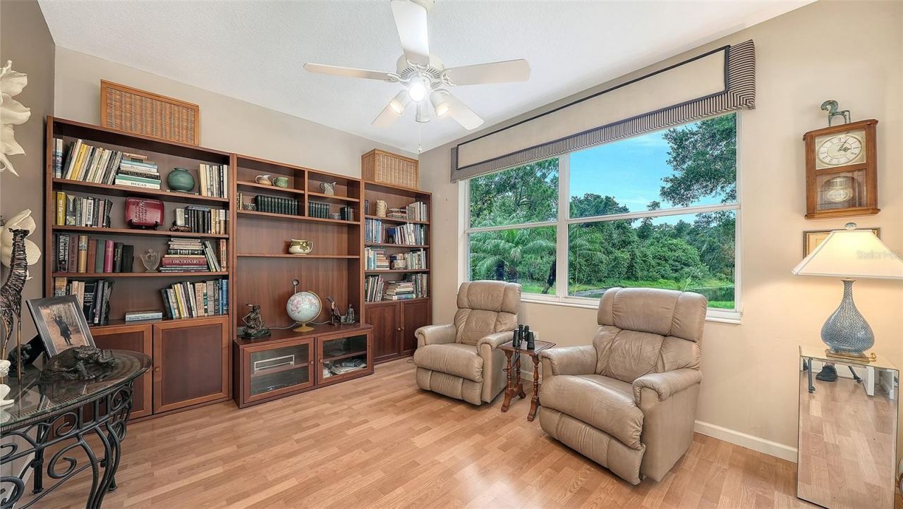 4727 Carrington Circle, Sarasota, FL 34243 Photo