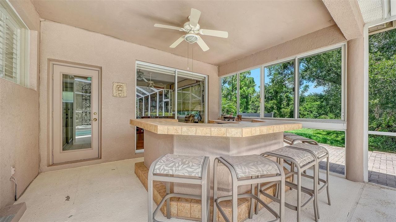 4727 Carrington Circle, Sarasota, FL 34243 Photo