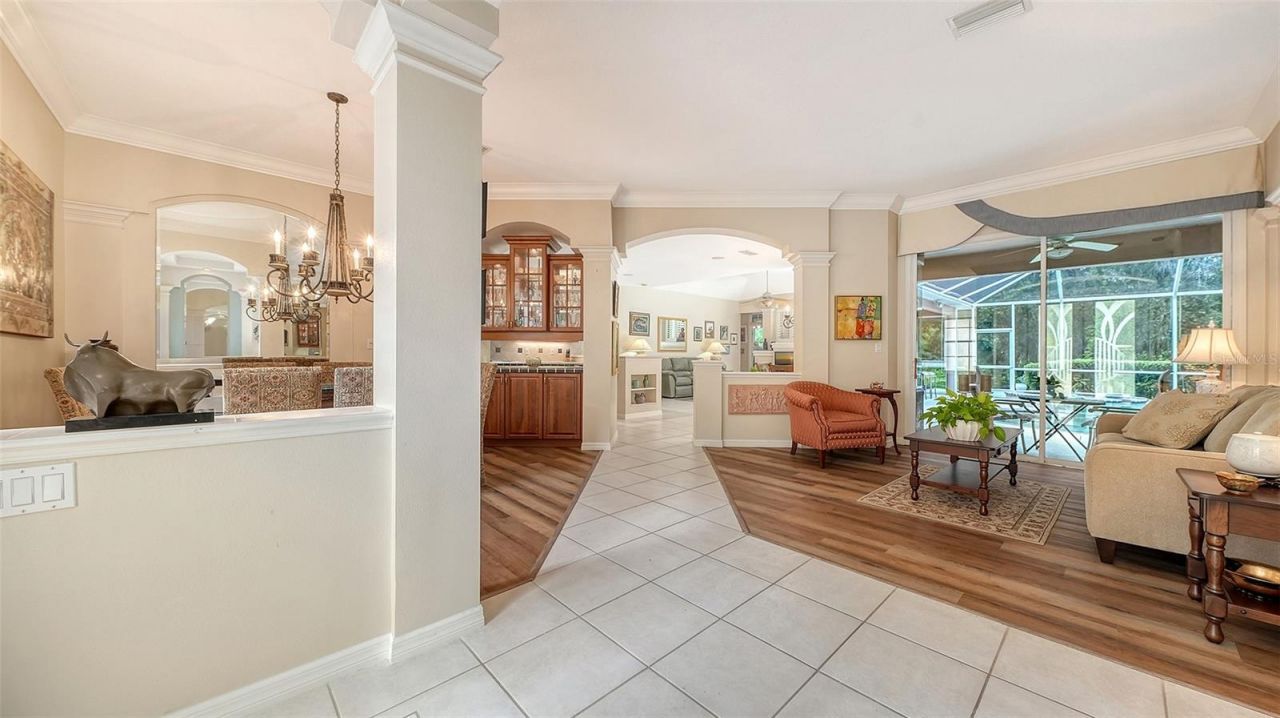 4727 Carrington Circle, Sarasota, FL 34243 Photo
