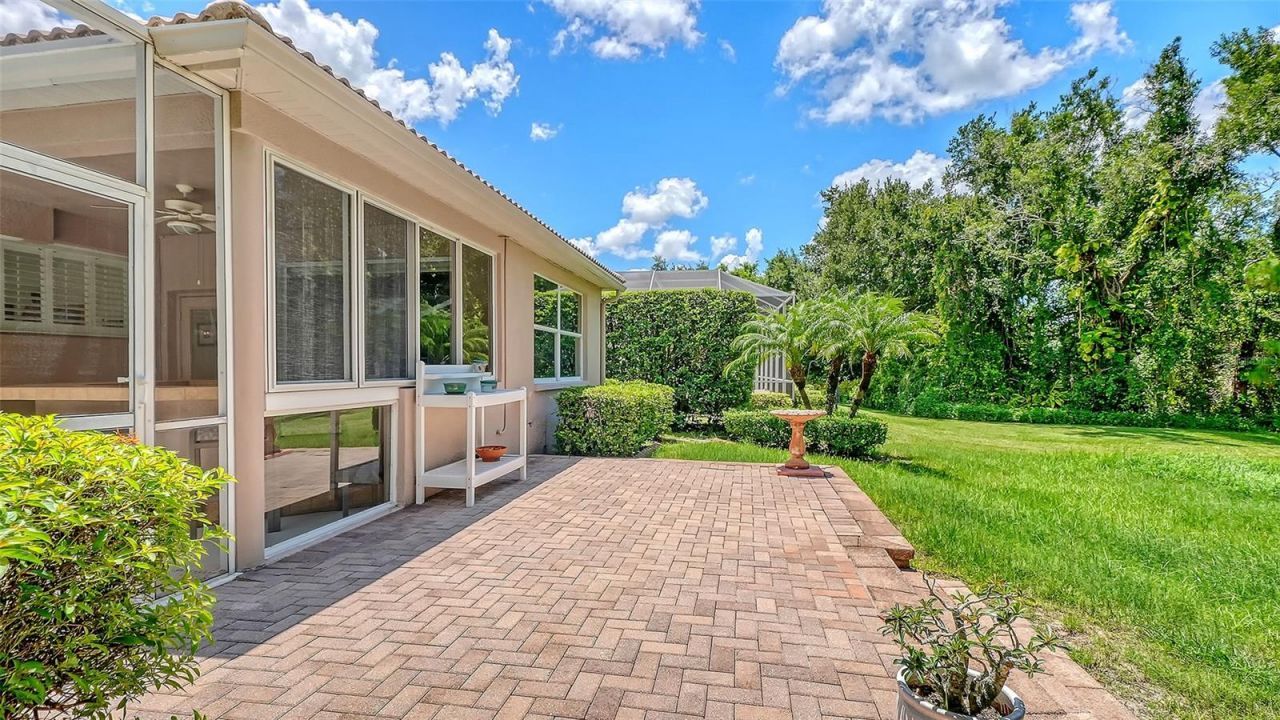 4727 Carrington Circle, Sarasota, FL 34243 Photo