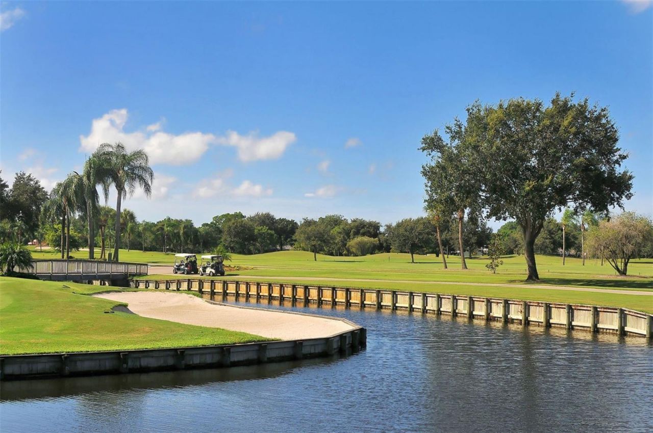 4727 Carrington Circle, Sarasota, FL 34243 Photo