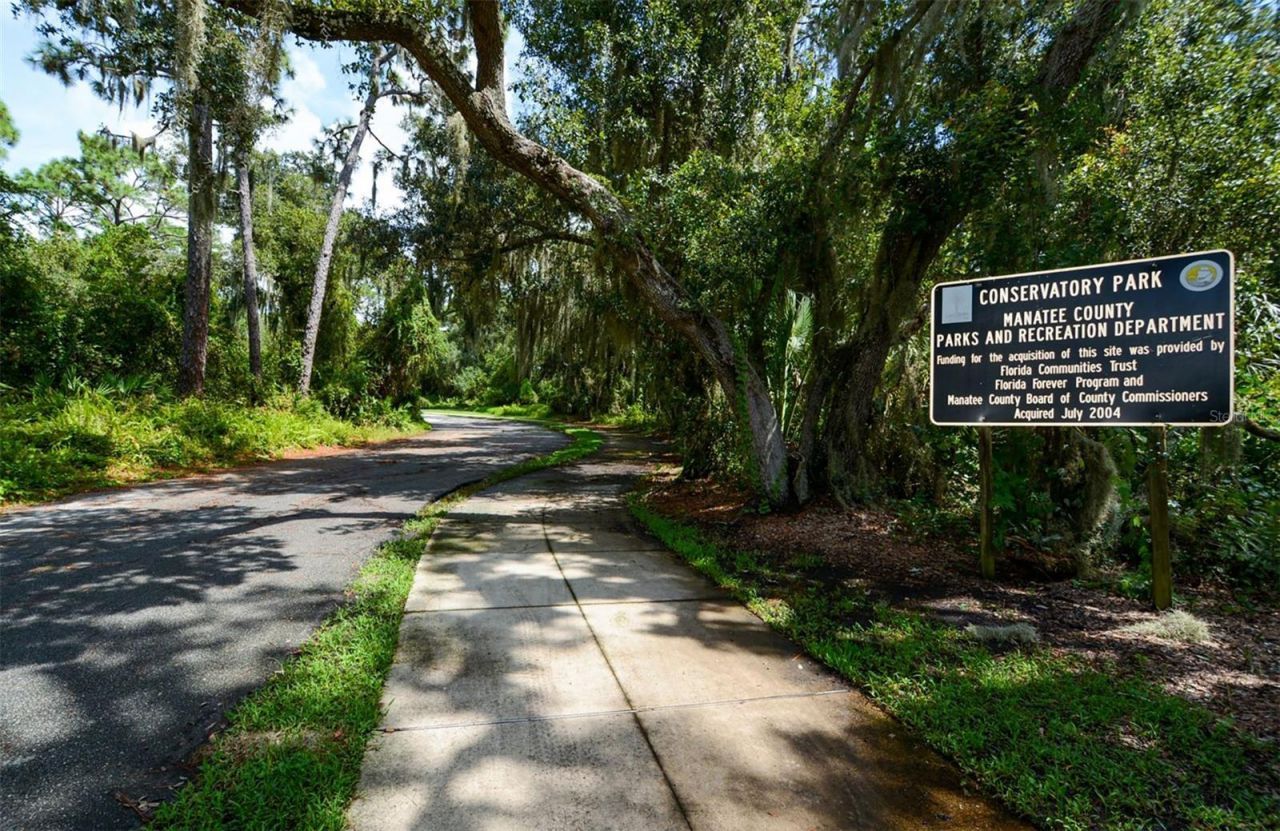 4727 Carrington Circle, Sarasota, FL 34243 Photo