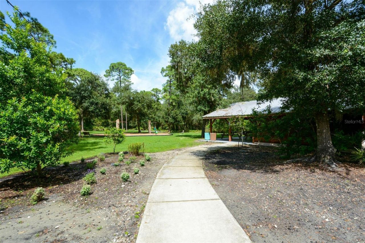 4727 Carrington Circle, Sarasota, FL 34243 Photo