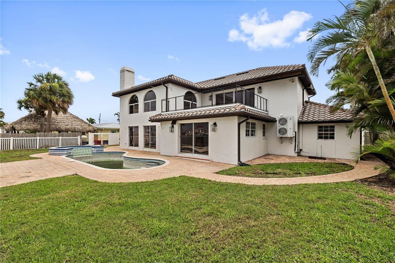 423 55th Avenue, Saint Pete Beach, FL 33706 Photo