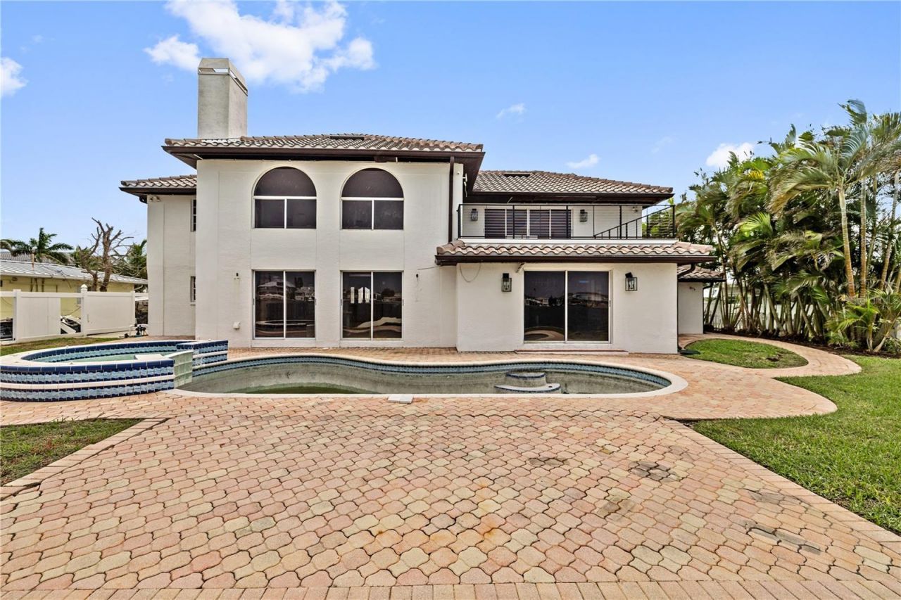 423 55th Avenue, Saint Pete Beach, FL 33706 Photo