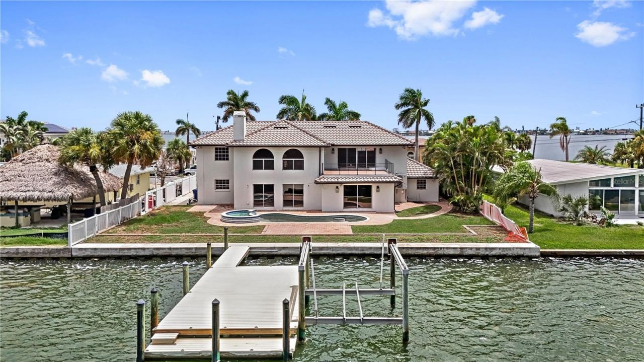 423 55th Avenue, Saint Pete Beach, FL 33706 Photo