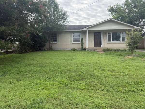 522 Foundry Dr , Nashville, TN 37209
