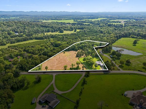 6282 Jasper Johnson Rd , Murfreesboro, TN 37127