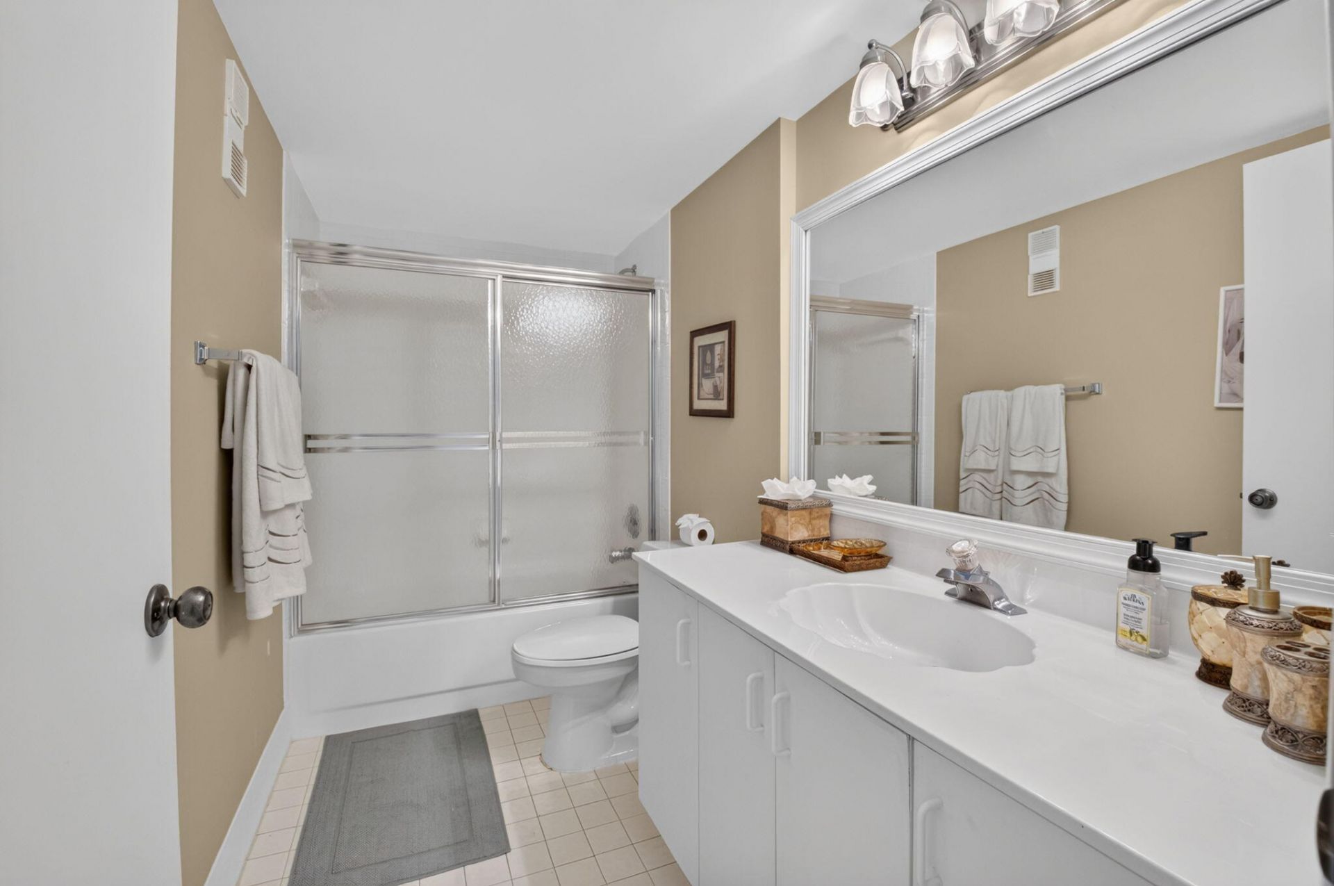 14096 Huntington Pointe Drive, Unit 309, Delray Beach, FL 33484 Photo