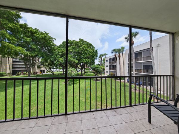 5190 LAS VERDES Circle, Unit 214, Delray Beach, FL 33484